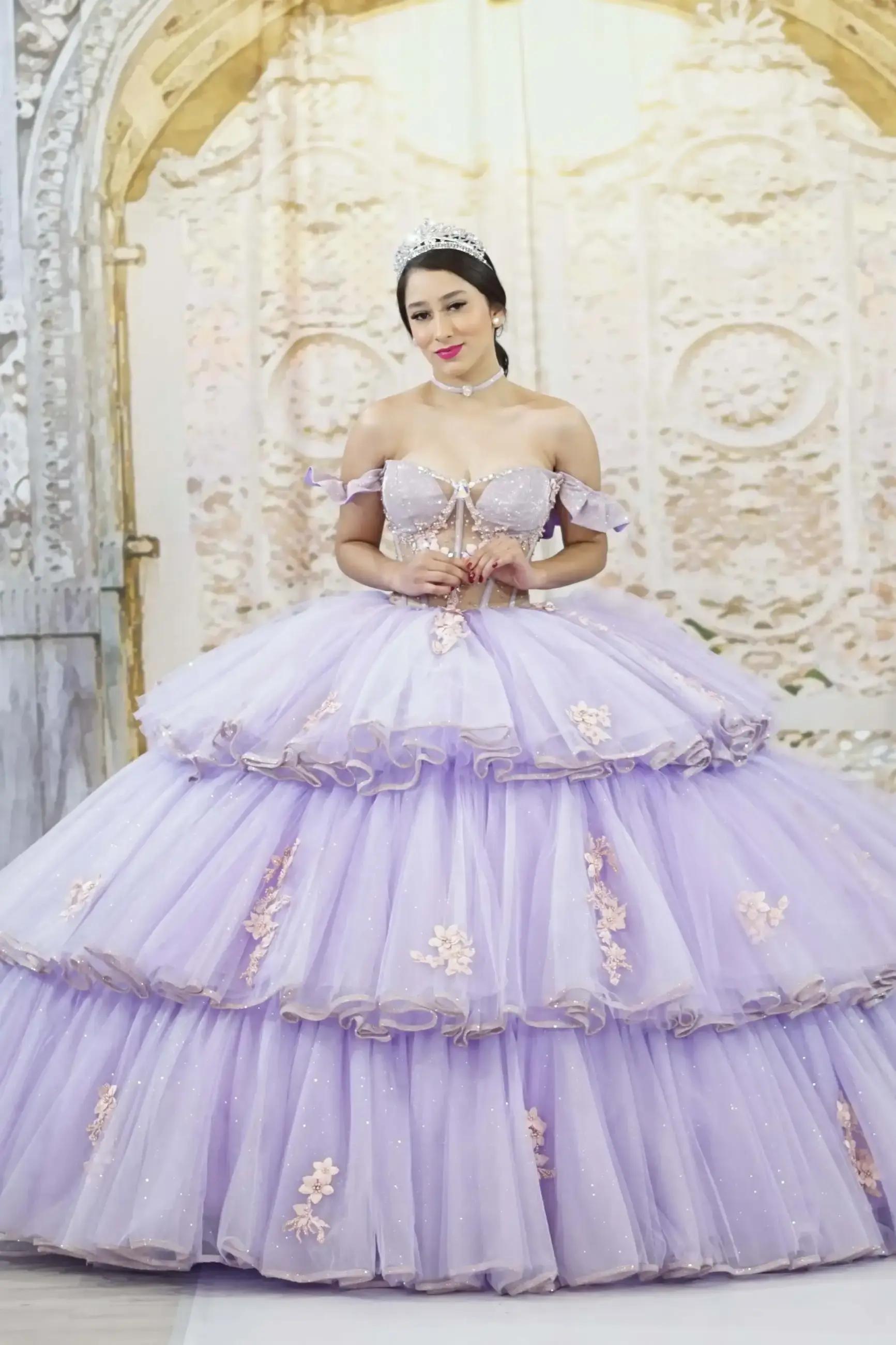 Be Perfect: Discover Our Perfect 15 Quinceañera Lines! Image